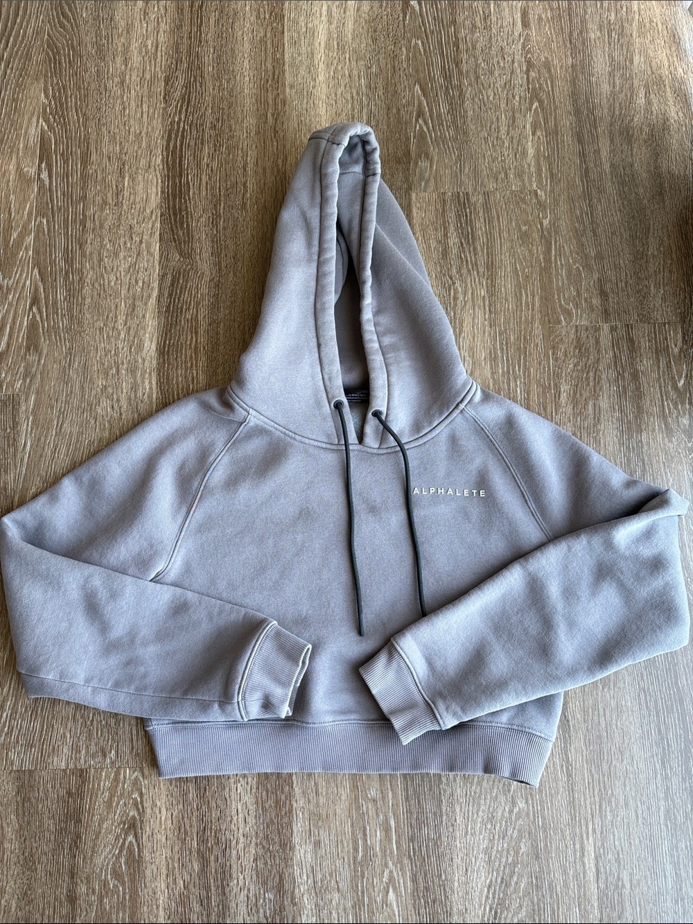Alphalete Women's Cropped Hoodie